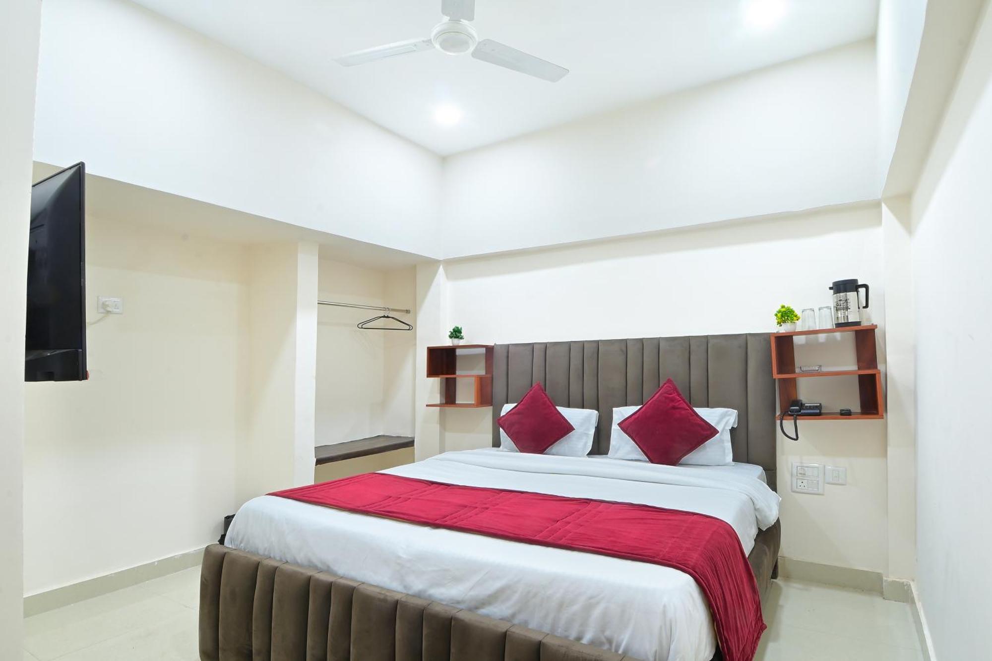 Chowdhry Tourist - Railway Station - 2 Minutes Walk Hotel New Delhi